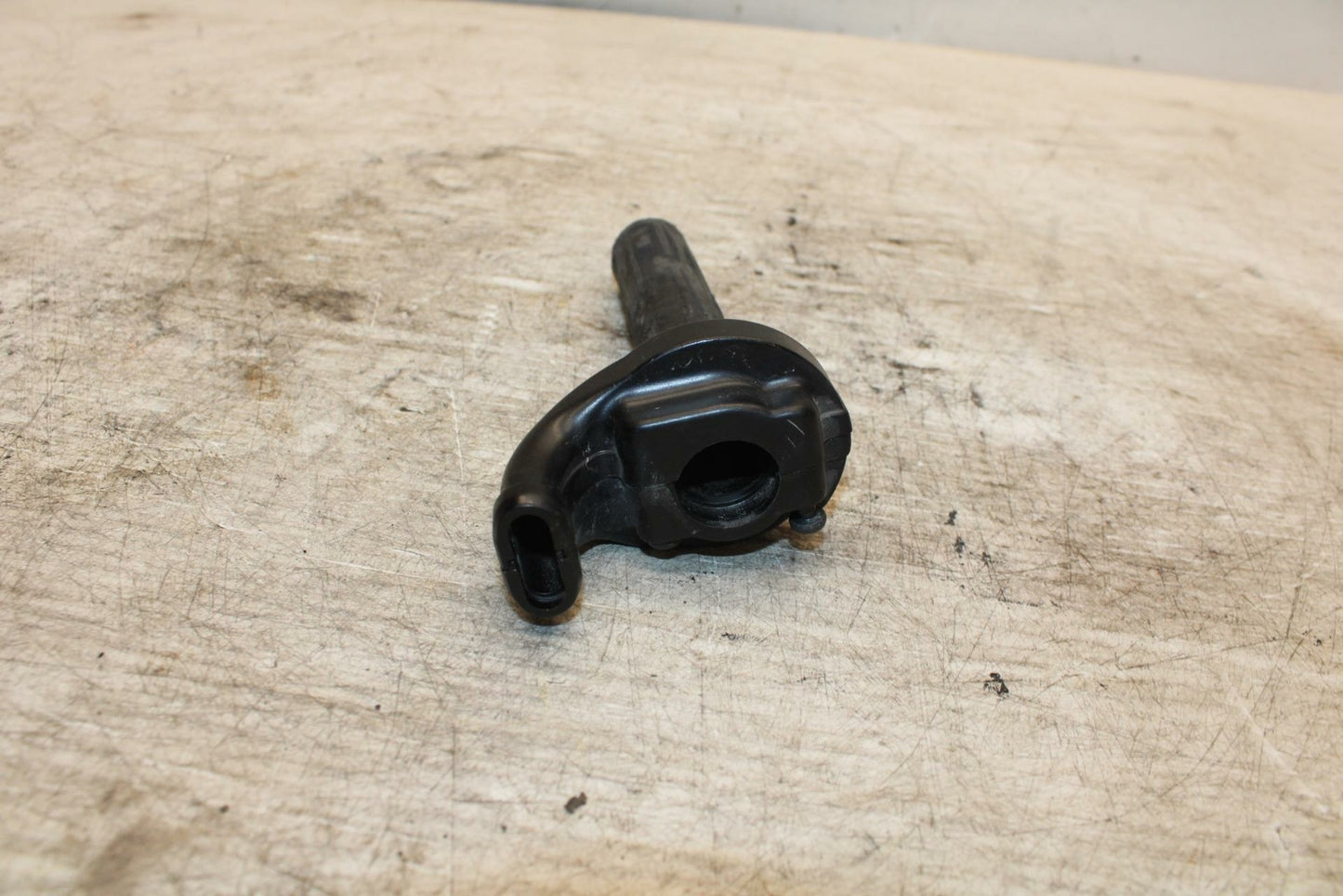 05-21 SUZUKI DRZ400SM THROTTLE CABLE LINE HOUSING GUIDE BB376