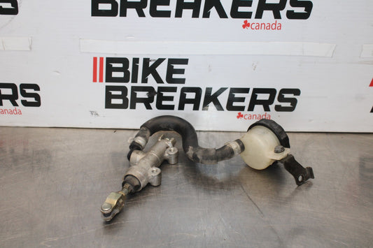 00-05 KAWASAKI NINJA ZX12R REAR BACK BRAKE MASTER CYLINDER W RESERVOIR BB892