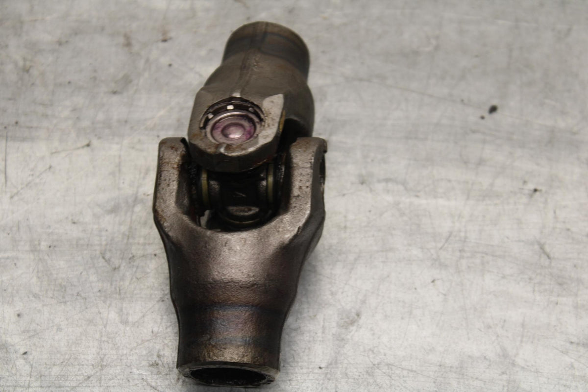 2007 Honda Shadow Spirit 1100 VT1100C DRIVE YOKE AXEL U-JOINT BB561
