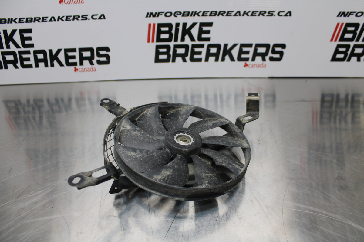 11 SUZUKI GSXR1000 ENGINE RADIATOR COOLING FAN BB142