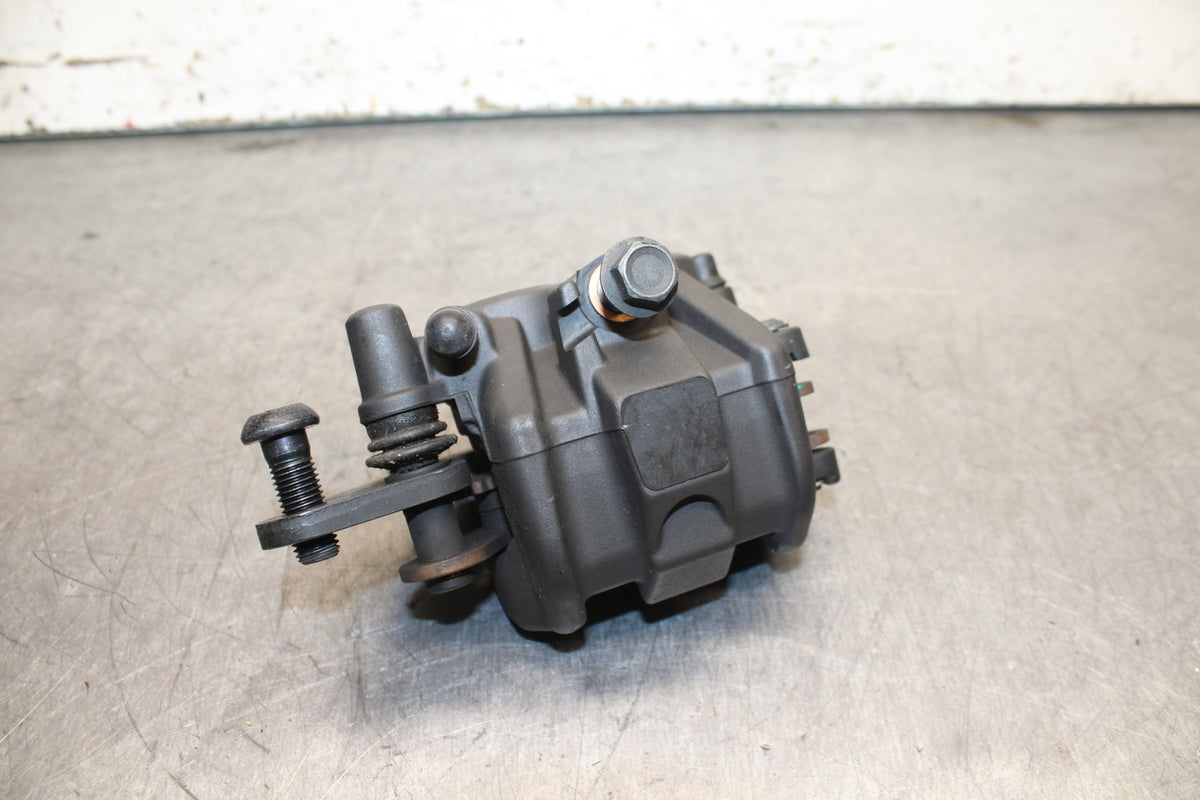 15-17 YAMAHA YZF R3 RIGHT FRONT BRAKE CALIPER BB111