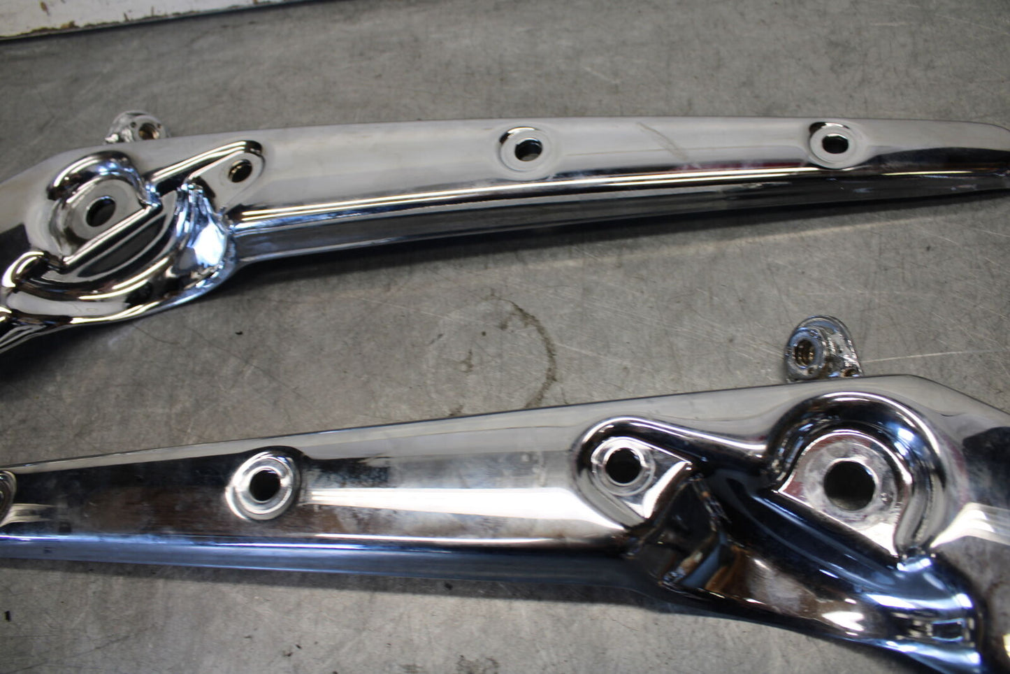2008 Honda VTX1300C REAR BACK FENDER SUPPORT FRAME SUBFRAME bb673