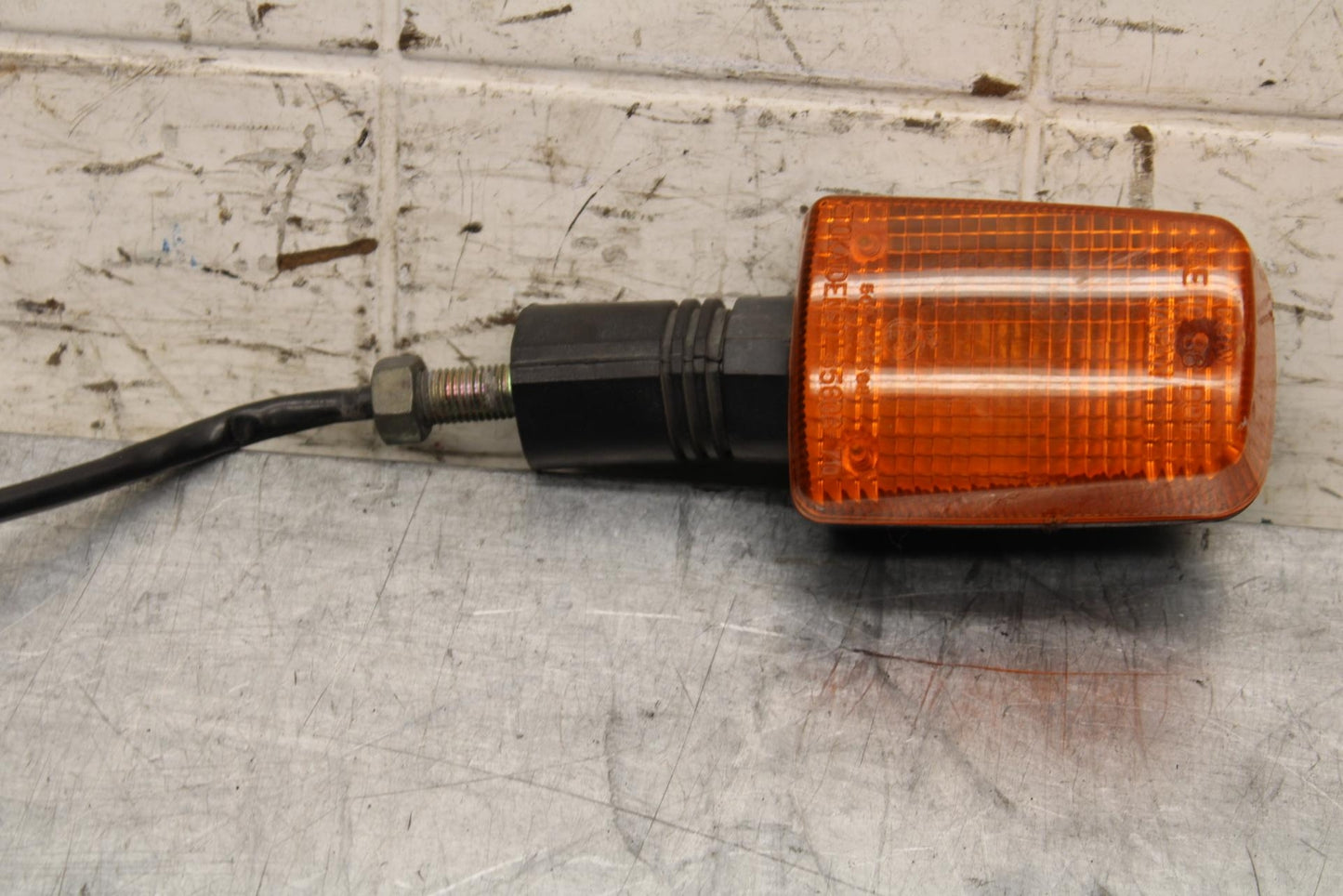 1997 Suzuki Bandit 1200 GSF1200S RIGHT REAR BACK TURN SIGNAL INDICATOR BB559