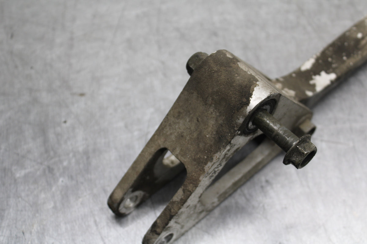 00-01 YAMAHA YZF R1 REAR DOGBONE SHOCK LINKAGE LINK BB755