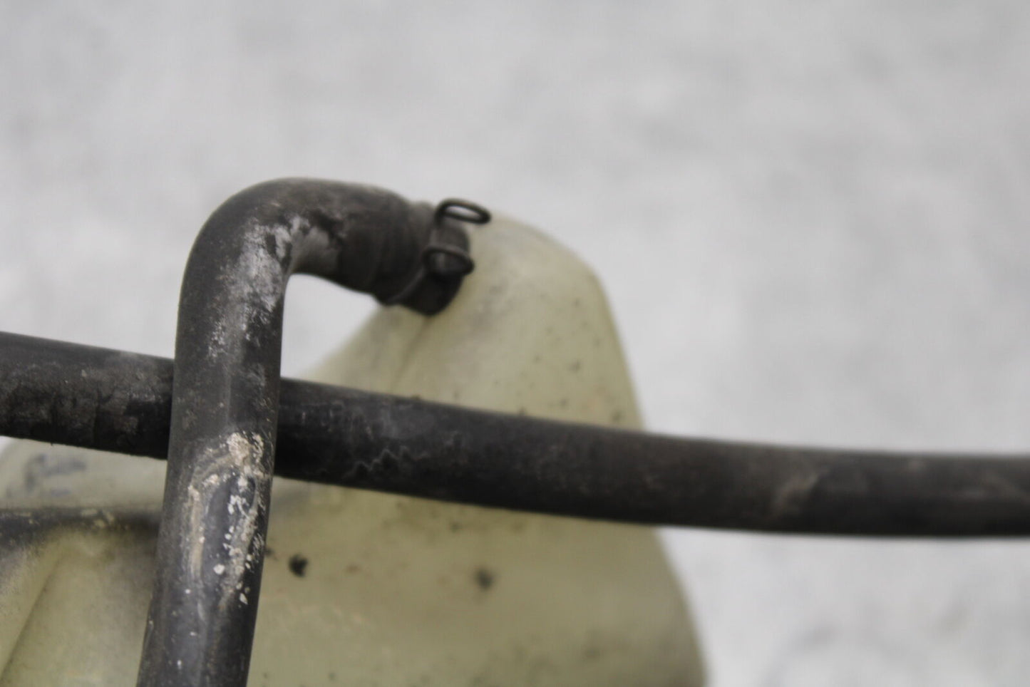 09-12 KAWASAKI NINJA ZX6R ZX600R COOLANT WATER TANK RESERVOIR 43078-0057 BB656