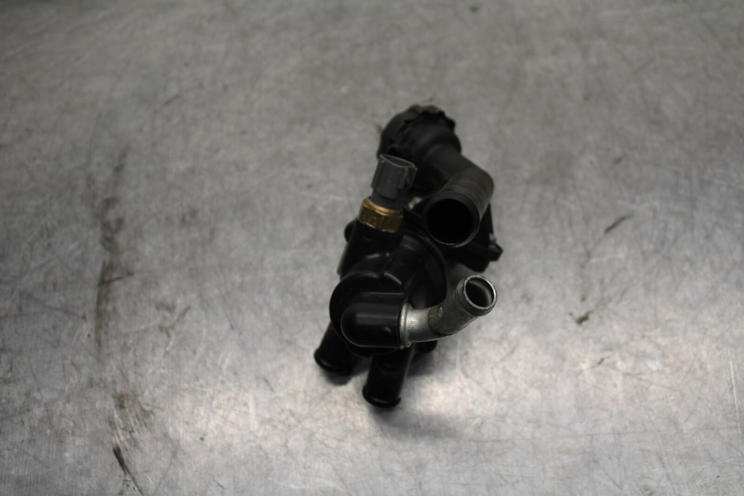 10-13 HONDA SHADOW RS 750 VT750RS THERMOSTAT W HOUSING ASSEMBLY BB718