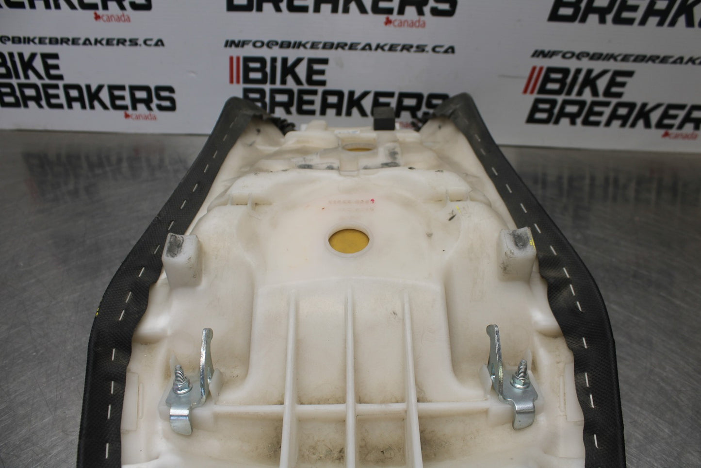 09-10 KAWASAKI ER-6N FRONT REAR SEAT SADDLE BB205