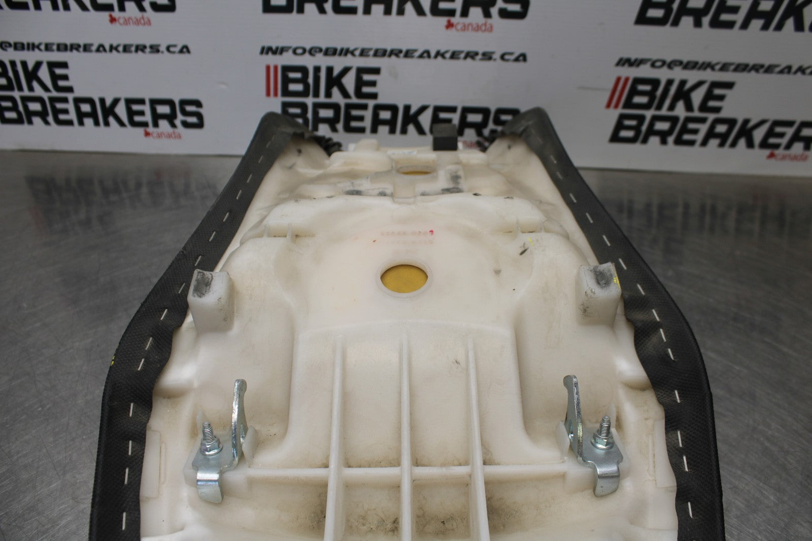 09-10 KAWASAKI ER-6N FRONT REAR SEAT SADDLE BB205