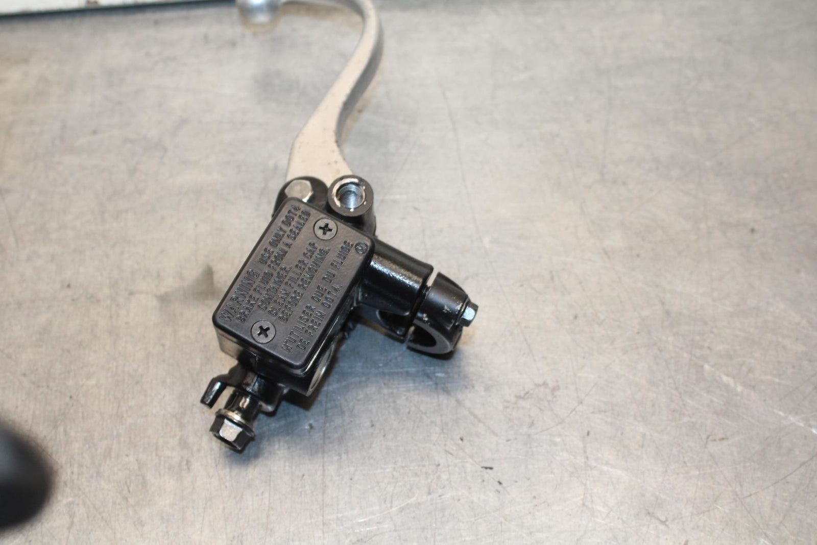2014 Honda CB500F ABS FRONT BRAKE MASTER CYLINDER w/ LEVER BB102