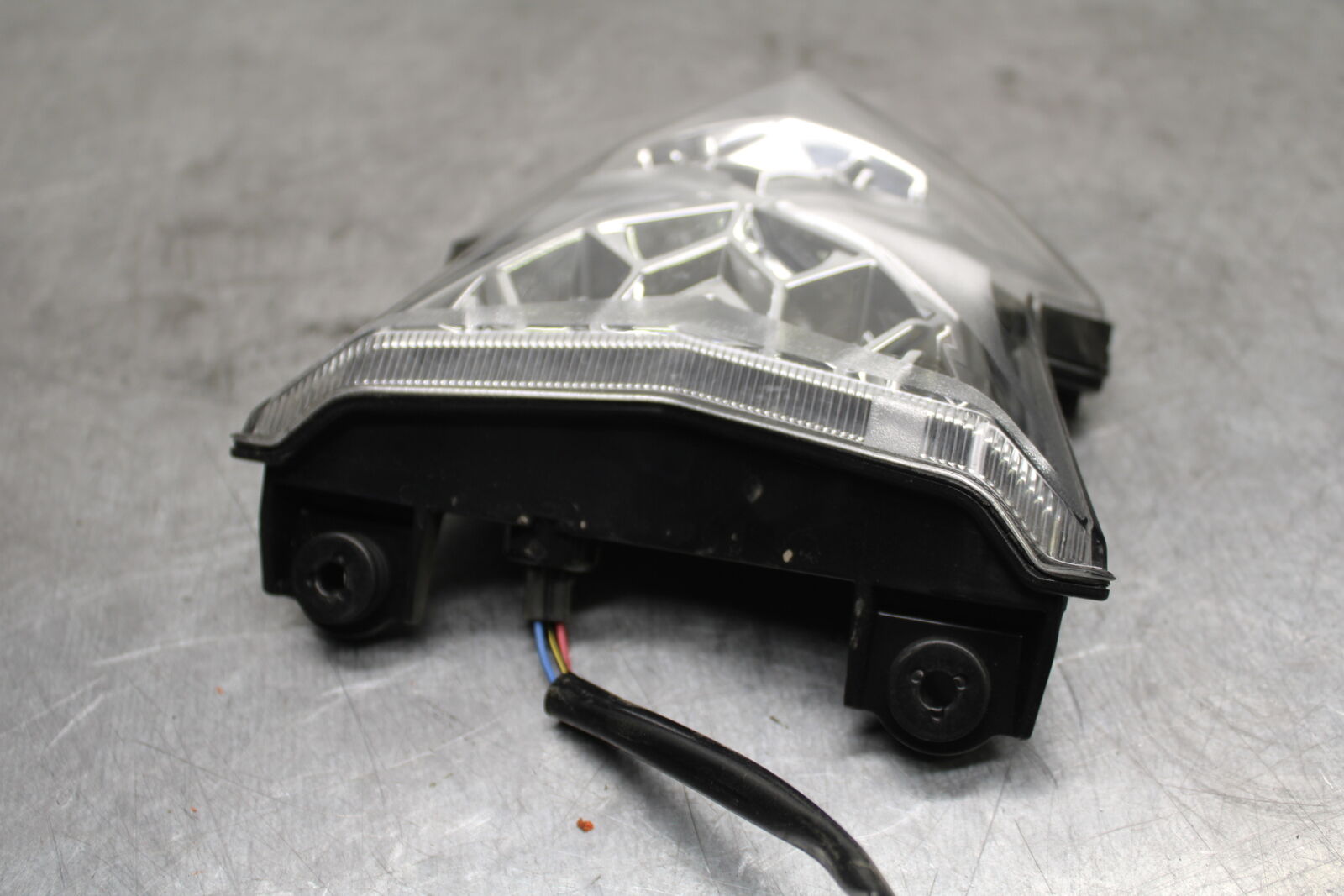 18-24 KAWASAKI NINJA 650 REAR TAIL TAILLIGHT BACK BRAKE LIGHT BB725