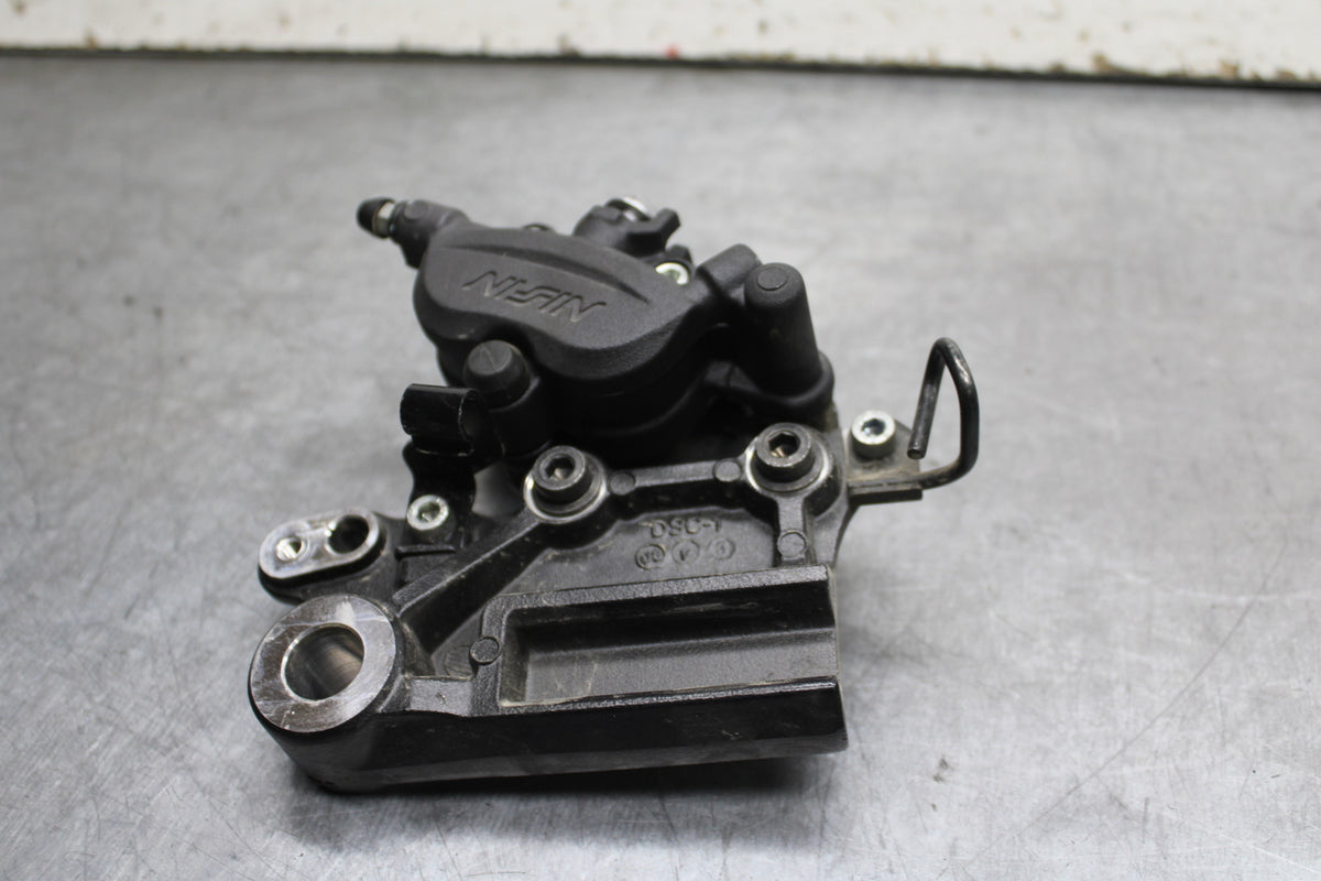 24 KAWASAKI NINJA 500 ABS REAR BACK BRAKE CALIPER W MOUNT BRACKET BB730