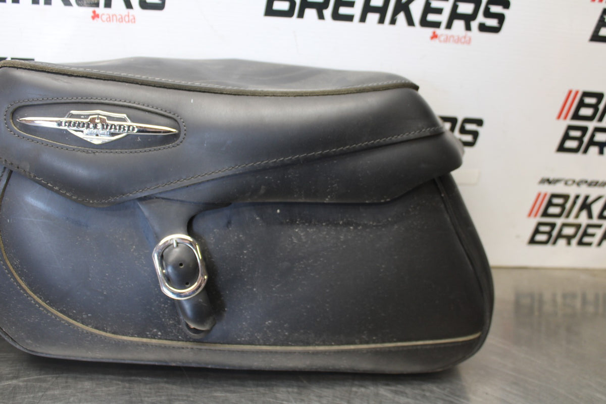 05-09 SUZUKI BOULEVARD C90 SIDE CARGO LUGGAGE SADDLEBAG BAG COMPARTMENT BB918