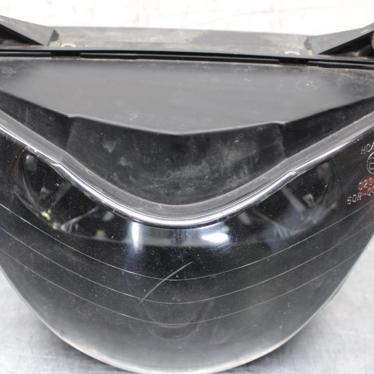 2000 Honda CBR600F4 FRONT HEADLIGHT HEAD LIGHT LAMP 33120-MBW-682 BB552