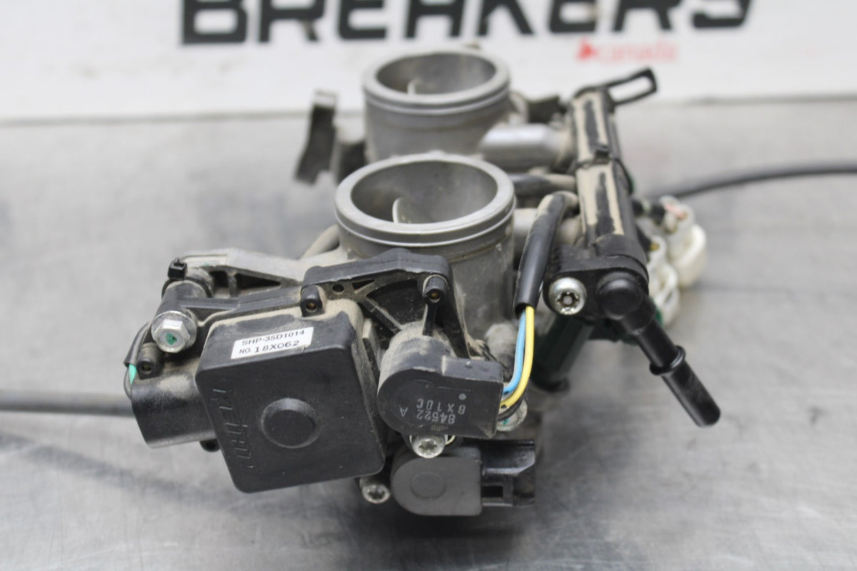 06 KAWASAKI NINJA 650 EX650 MAIN FUEL INJECTORS / THROTTLE BODIES BB823