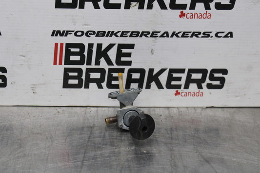 98 KAWASAKI NINJA ZX6 FUEL GAS TANK PETCOCK SHUT ON OFF VALVE BB870