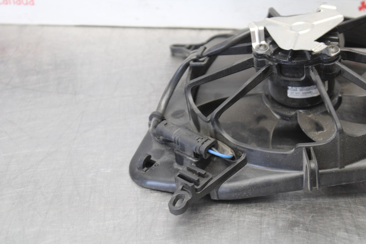 17-20 BMW S1000R ENGINE RADIATOR COOLING FAN BB909