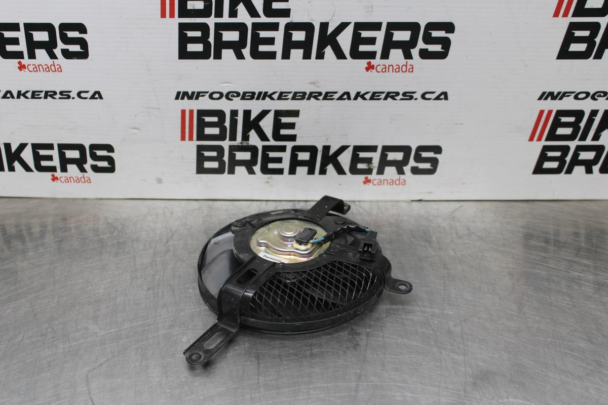 20-25 SUZUKI GSXR750 ENGINE RADIATOR COOLING FAN BB810