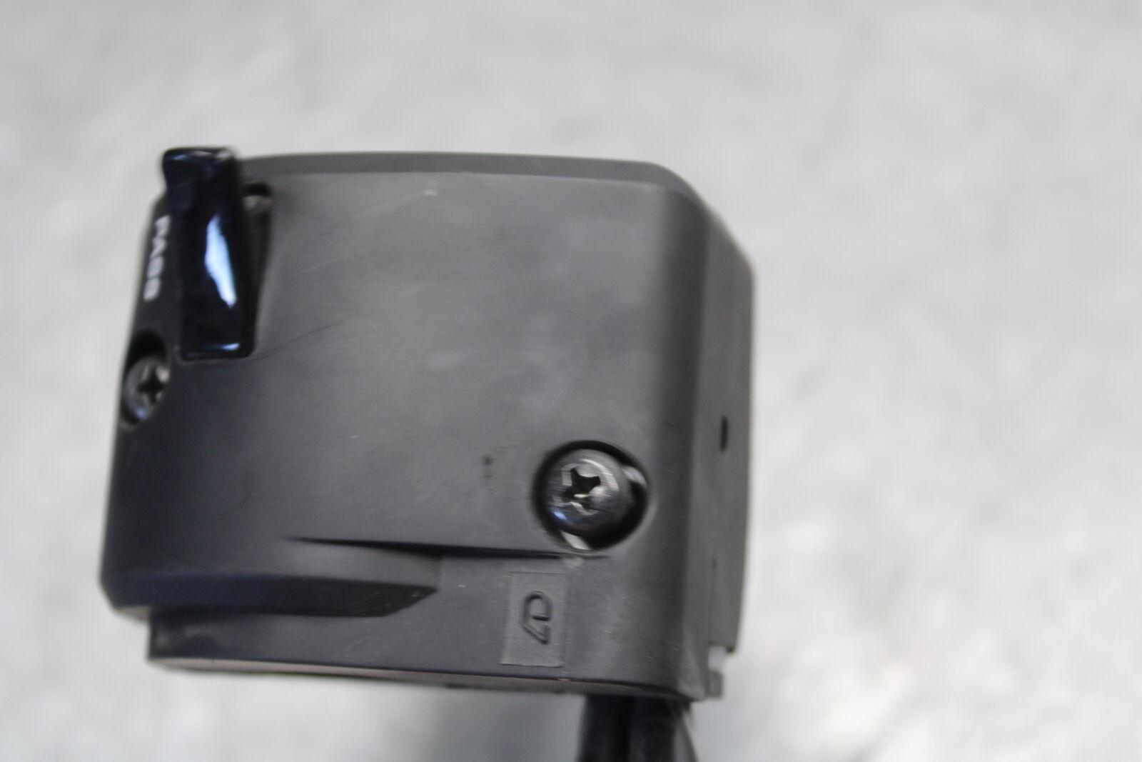 18-23 KAWASAKI NINJA 400 LEFT CLIP ON HANDLE HORN SIGNALS SWITCH SWITCHES BB660