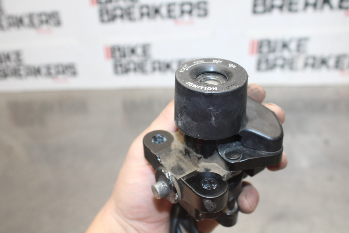 17 YAMAHA YZF R6 IGNITION LOCK NO KEY BB922