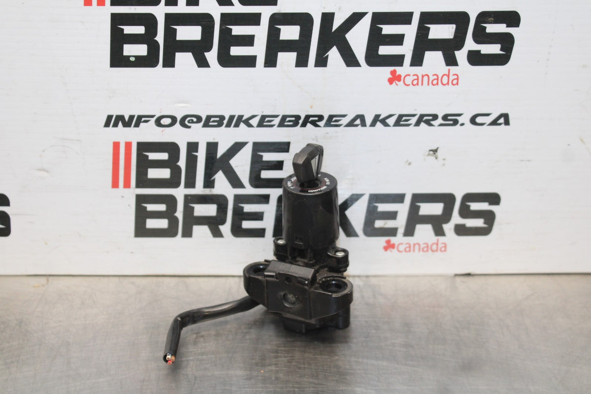 11-15 KAWASAKI NINJA ZX10R IGNITION LOCK W KEY BB840