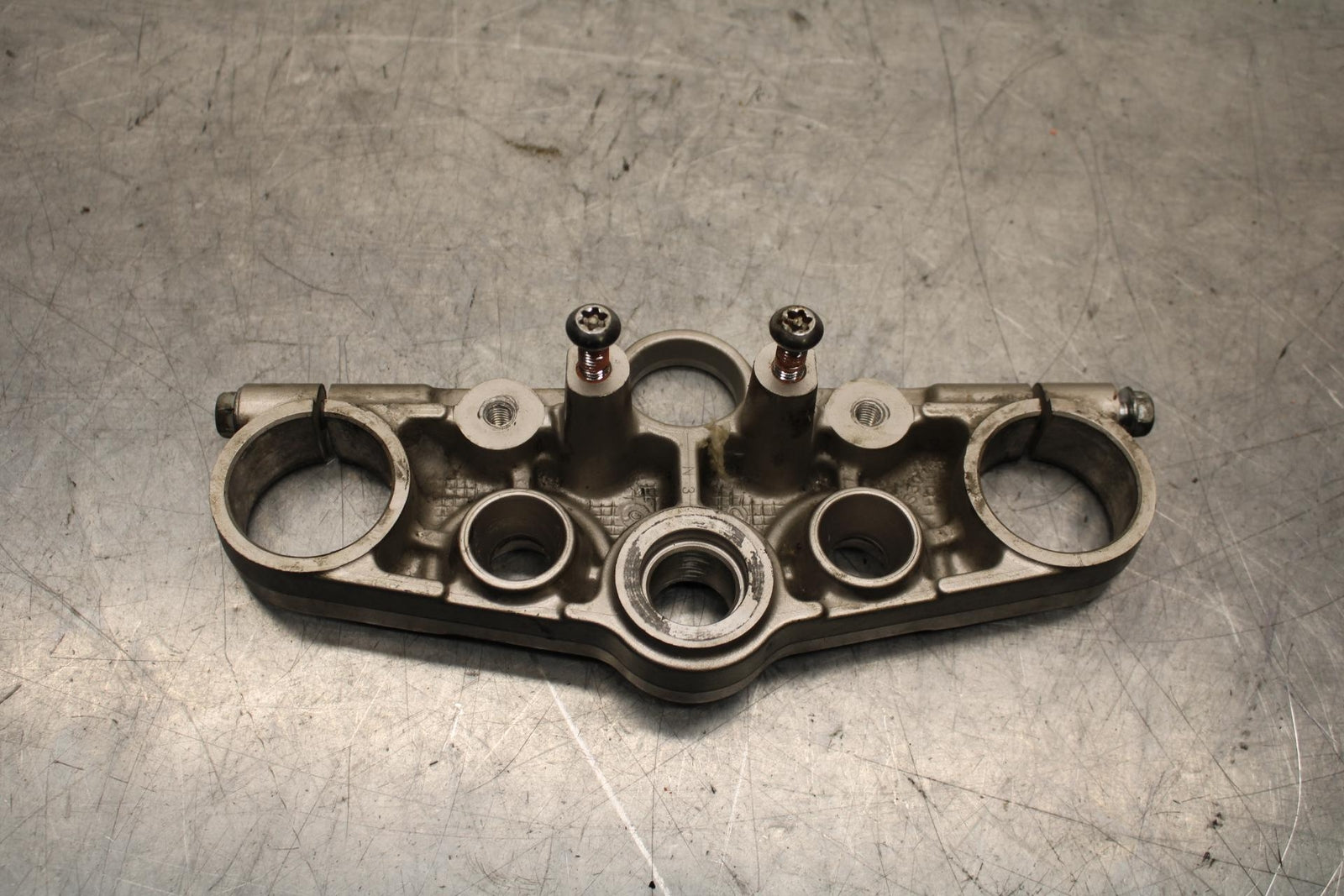 1997 Suzuki Bandit 1200 GSF1200S FORKS UPPER TRIPLE TREE CLAMP BB559