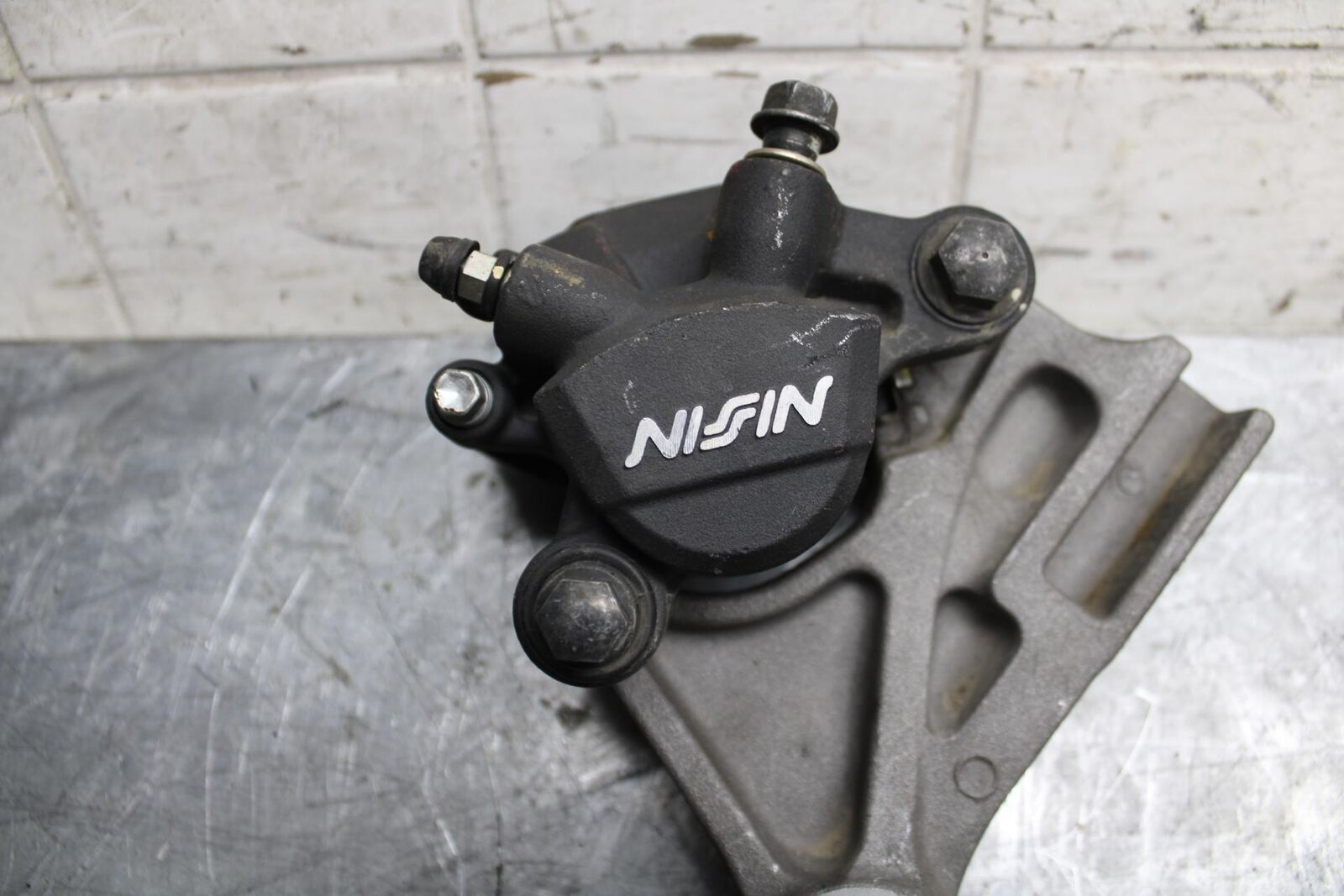 2016 Honda CBR500R REAR BACK BRAKE CALIPER W MOUNT BRACKET BB45
