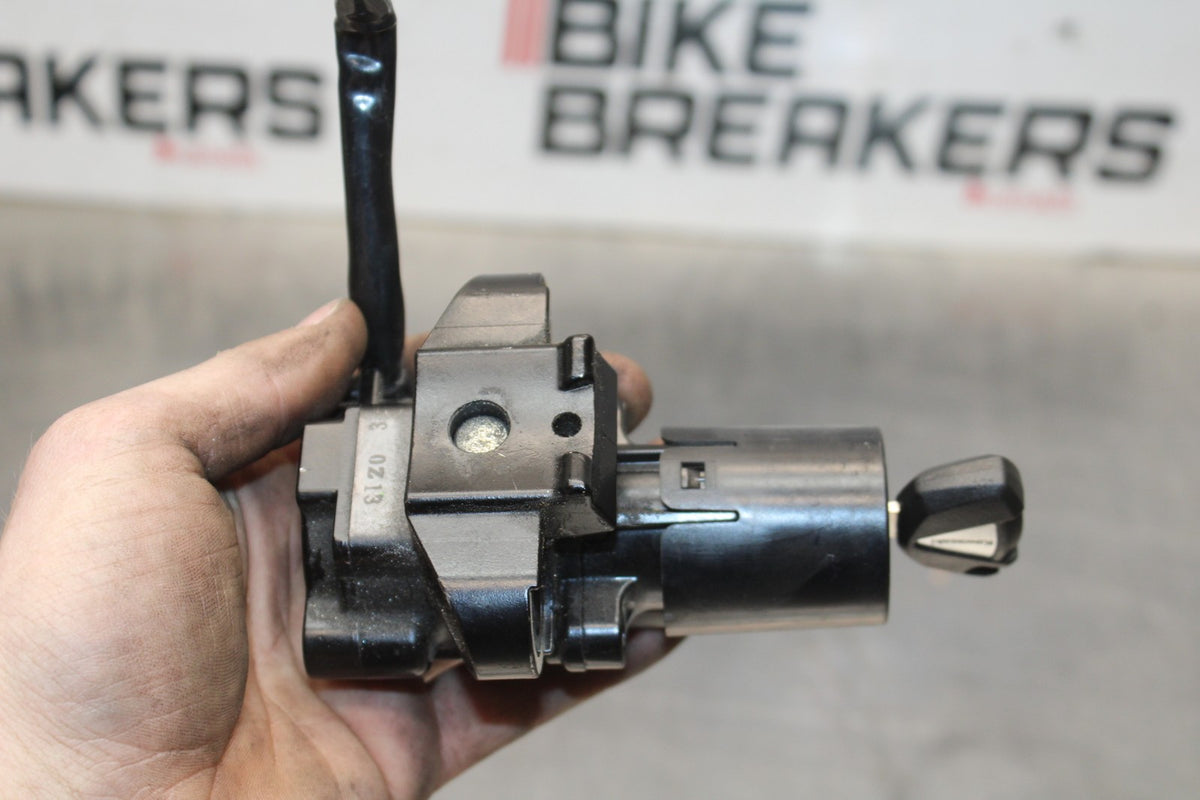 11-15 KAWASAKI NINJA ZX10R IGNITION LOCK W KEY BB840