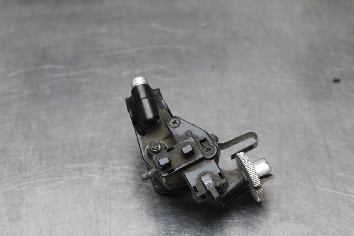 08 KAWASAKI NINJA ZX10R CLUTCH LEVER PERCH MOUNT BRACKET BB201