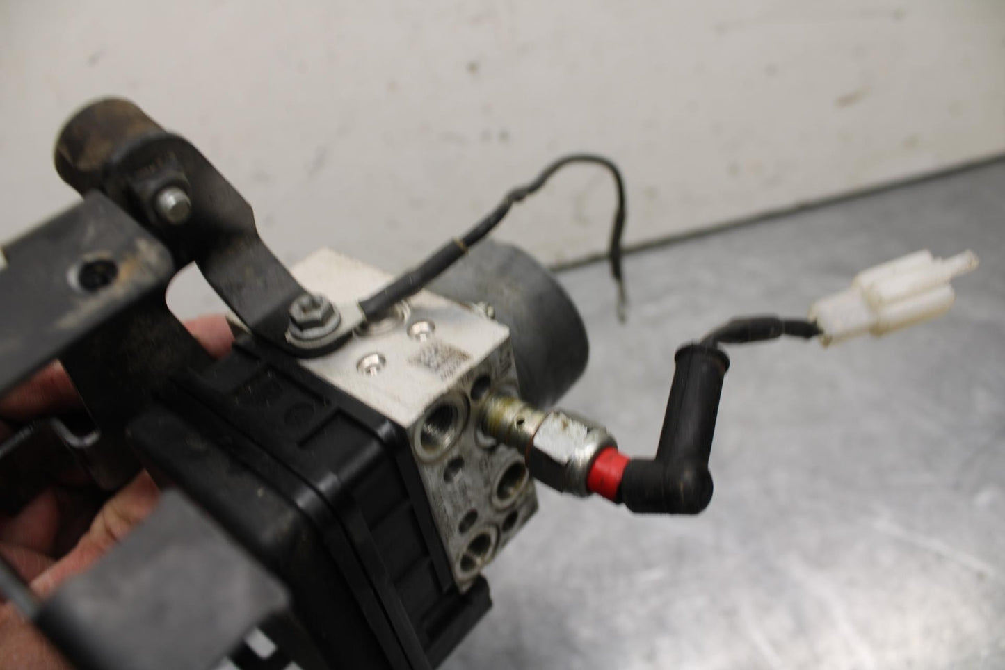 16-18 KTM 690 DUKE ABS PUMP UNIT MODULE BB631