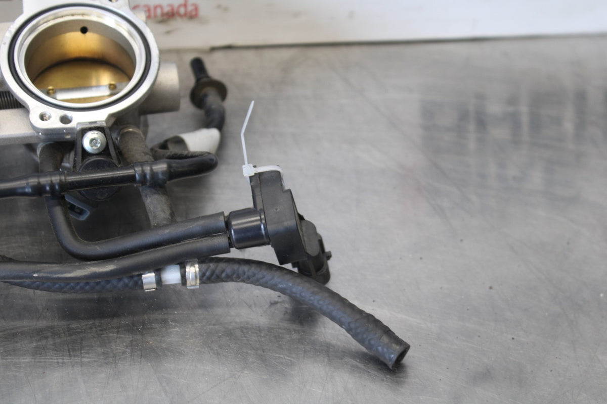 20-23 APRILIA RS660 MAIN FUEL INJECTORS / THROTTLE BODIES BB889