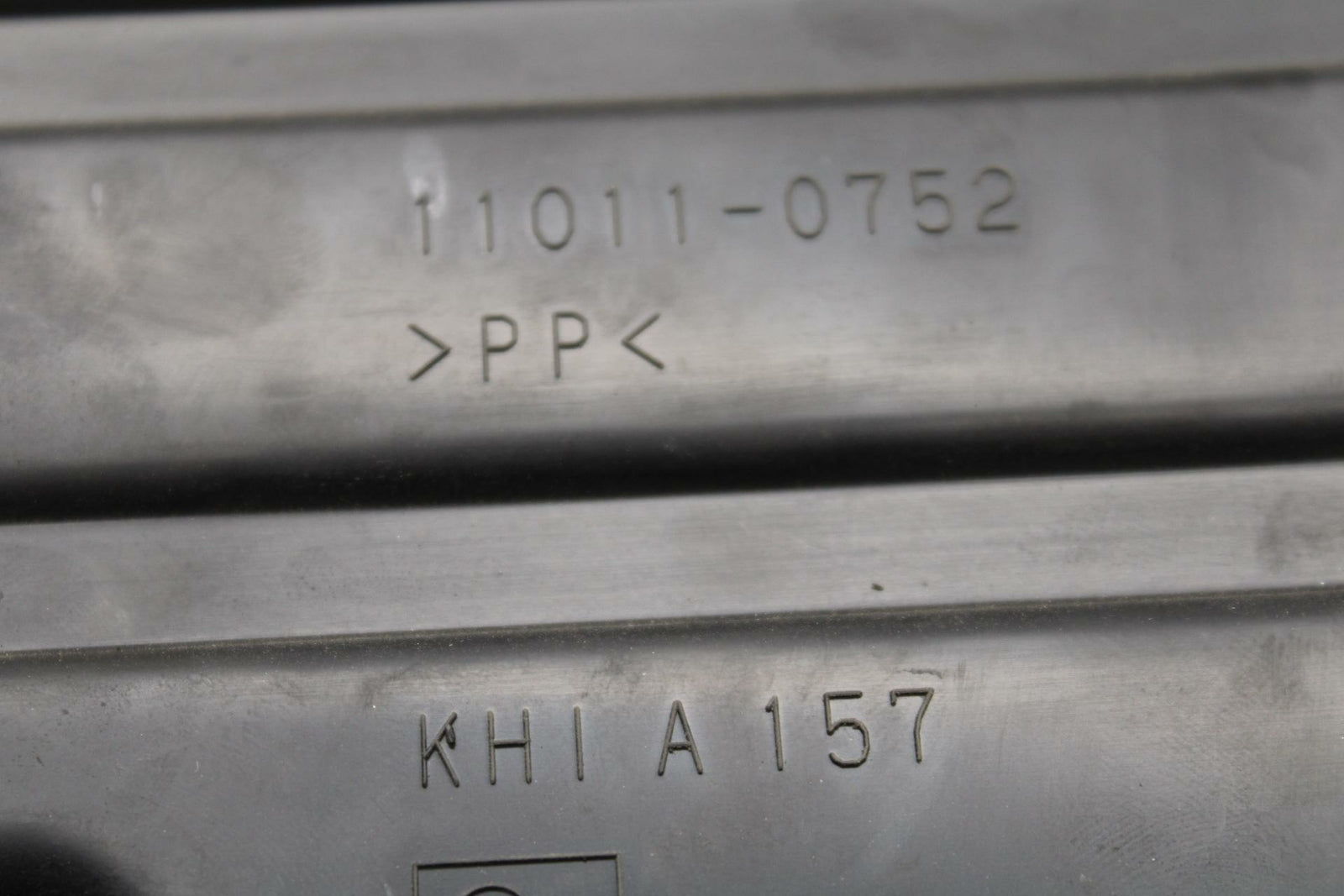 13-18 KAWASAKI NINJA ZX6R AIRBOX AIR INTAKE FILTER BOX BB409