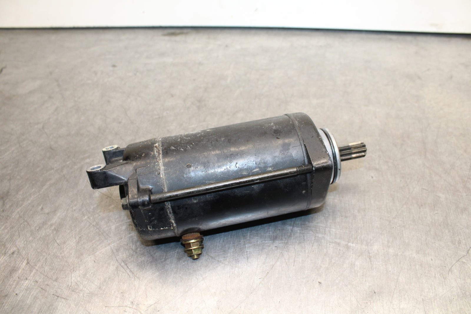03-08 KAWASAKI VULCAN 1600 ENGINE STARTING STARTER MOTOR -DC 12V BB123