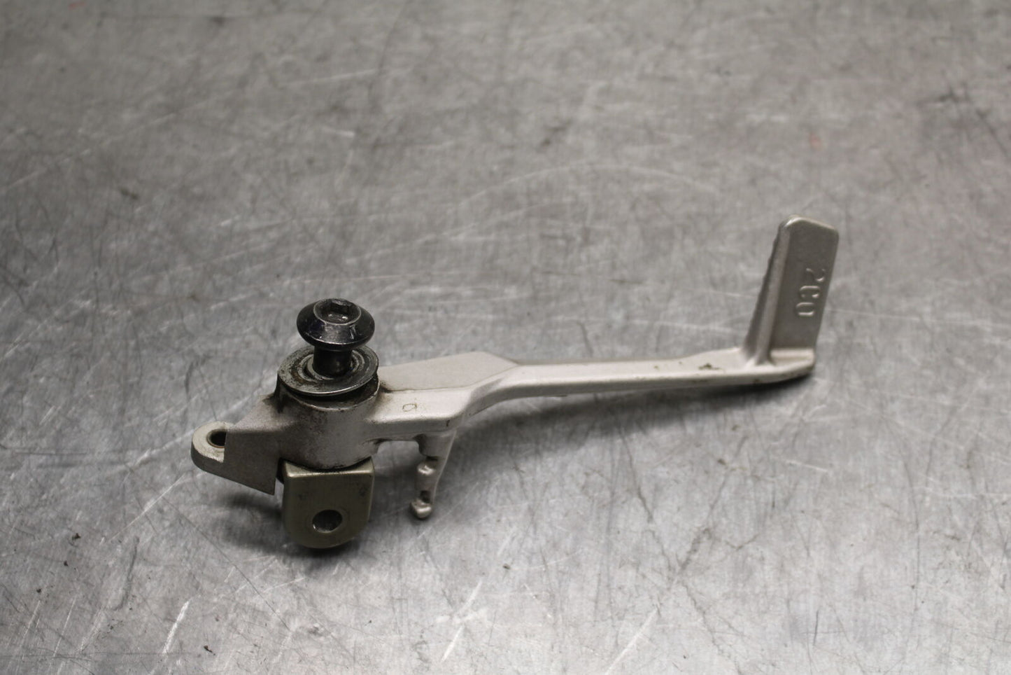 06 YAMAHA YZF R6 RIGHT REARSET BRAKE FOOT PEDAL 2C0-27211-00-00 BB716