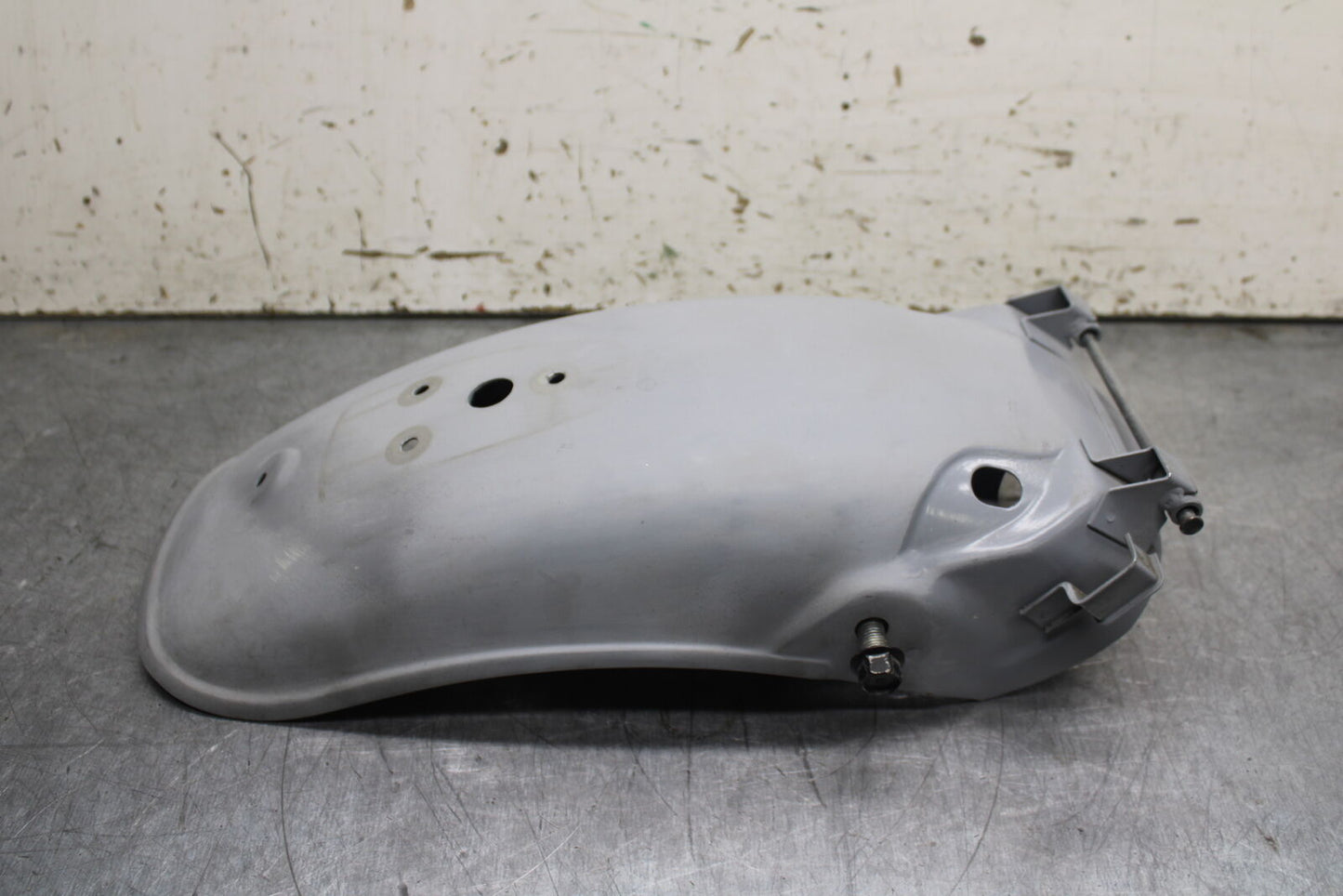78-81 YAMAHA XS1100 REAR BACK FENDER MUD GUARD BB107