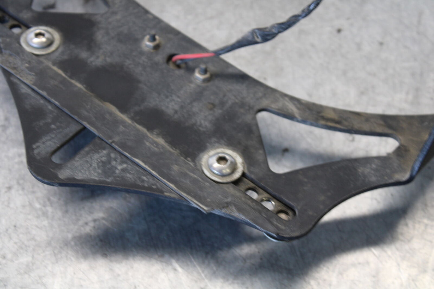 03-04 HONDA CBR600RR R&G FENDER ELIMINATOR LICENSE PLATE BRACKET BB661