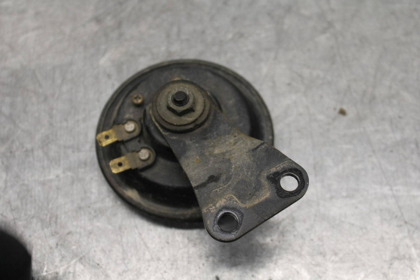 93-07 YAMAHA VMAX 1200 HORN SIGNAL BB634