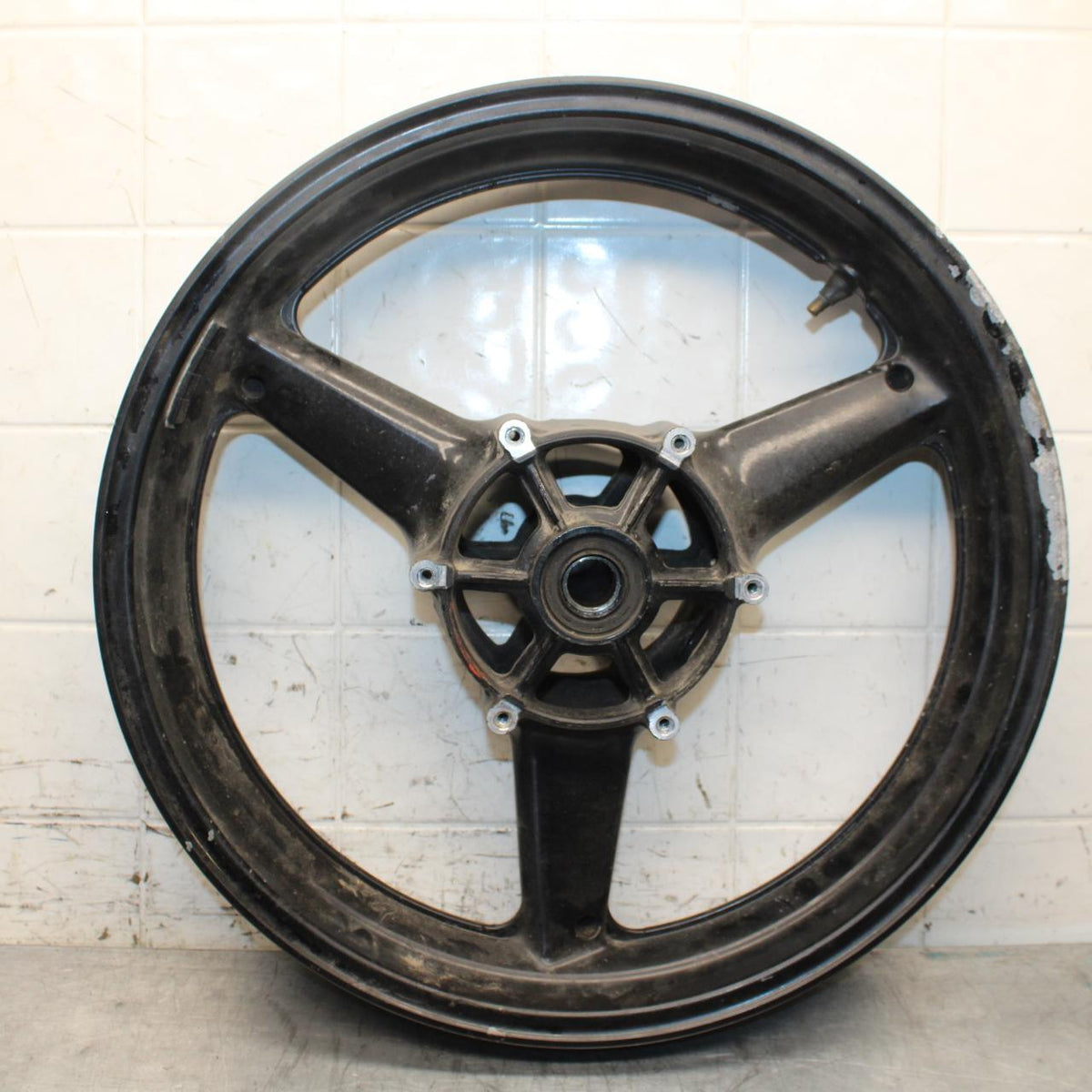 2000 Yamaha YZF R6 FRONT WHEEL BB558