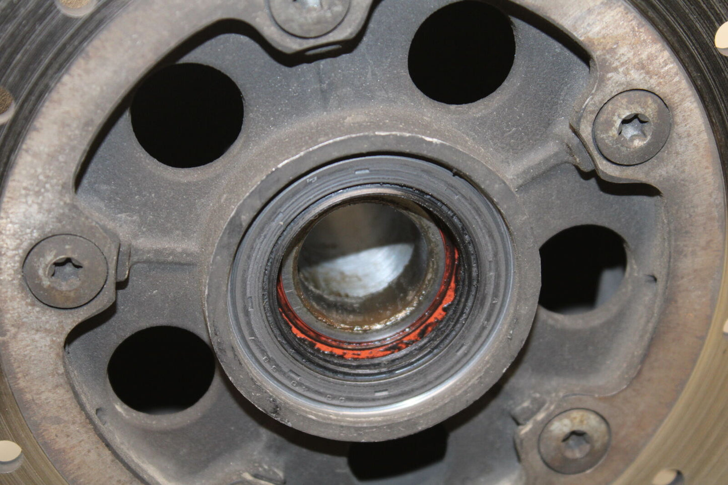 06 YAMAHA YZF R6 REAR WHEEL REAR RIM BB716