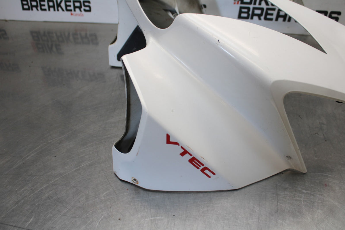 06-07 HONDA INTERCEPTOR 800 VFR800 FRONT UPPER NOSE FAIRING COWL SHROUD BB917