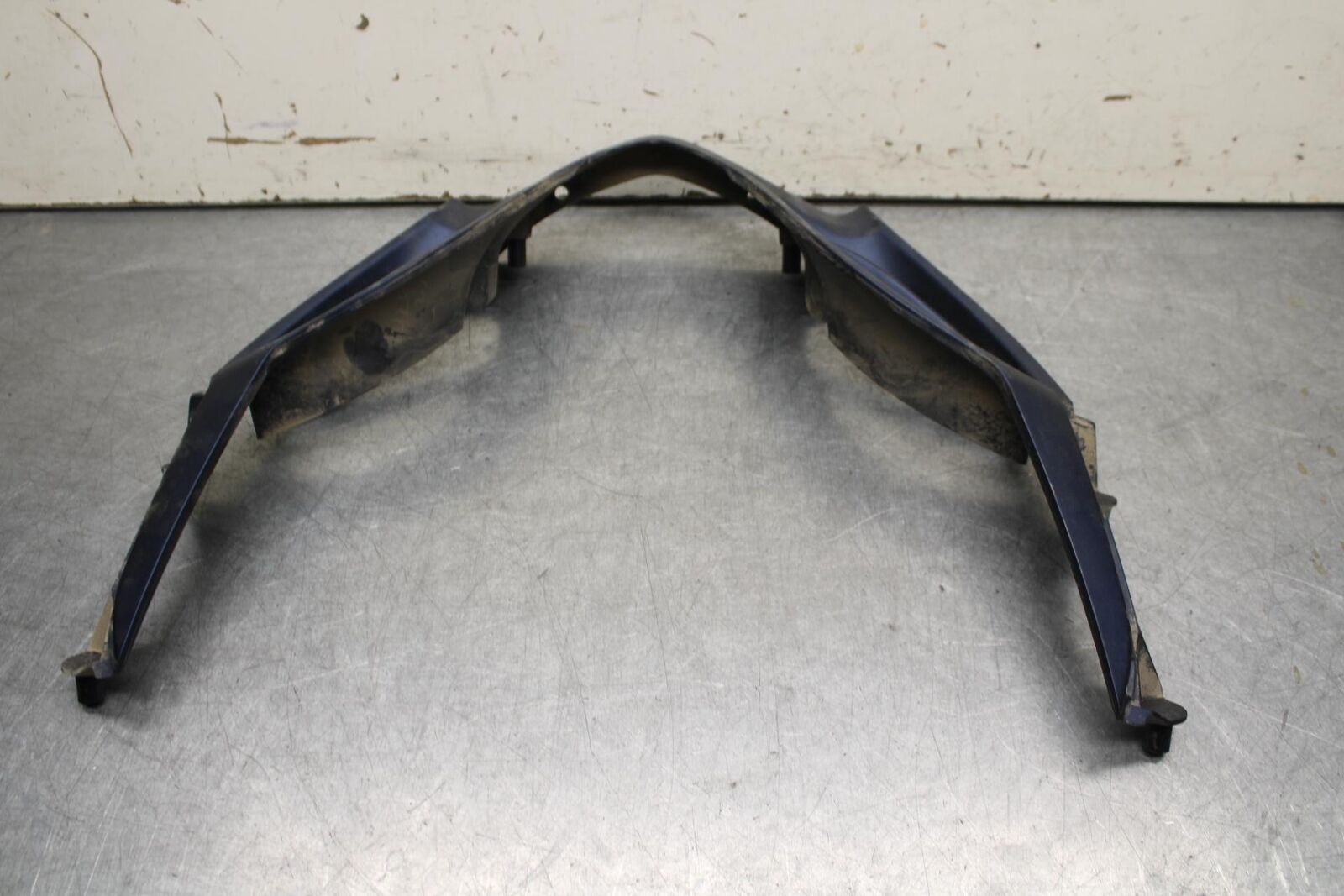 09-16 SUZUKI GSXR1000 FRONT CENTER COWL FAIRING BB642