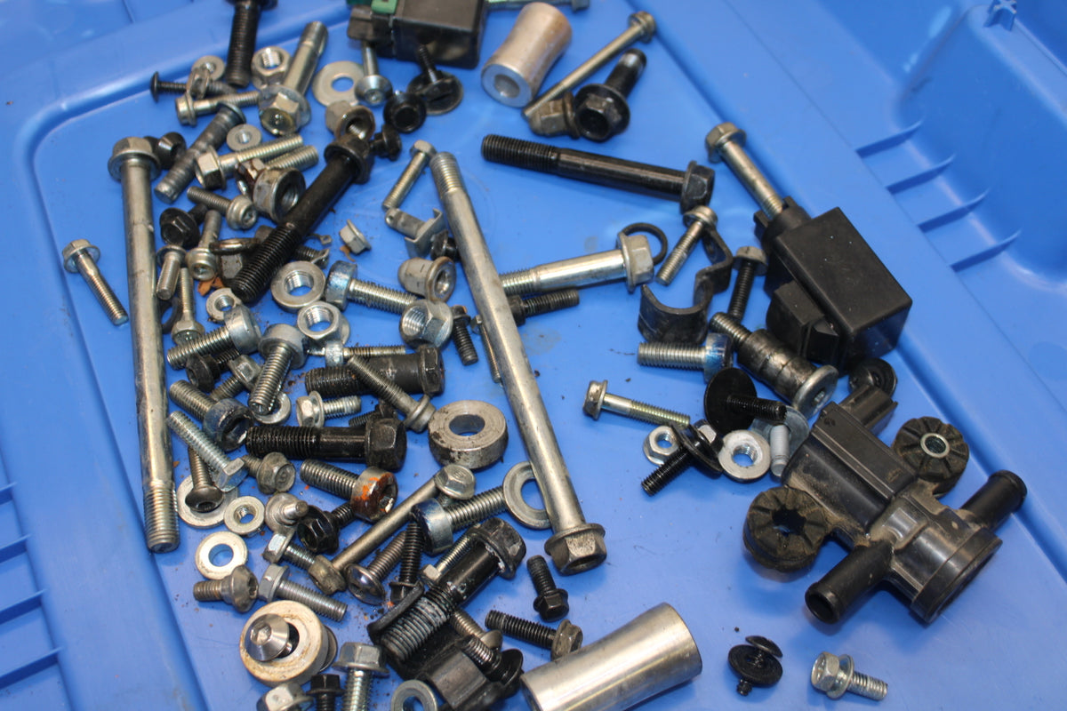 13-15 HONDA CBR500R ENGINE MOUNTING BOLTS HARDWARE MOTOR SCREWS BB704