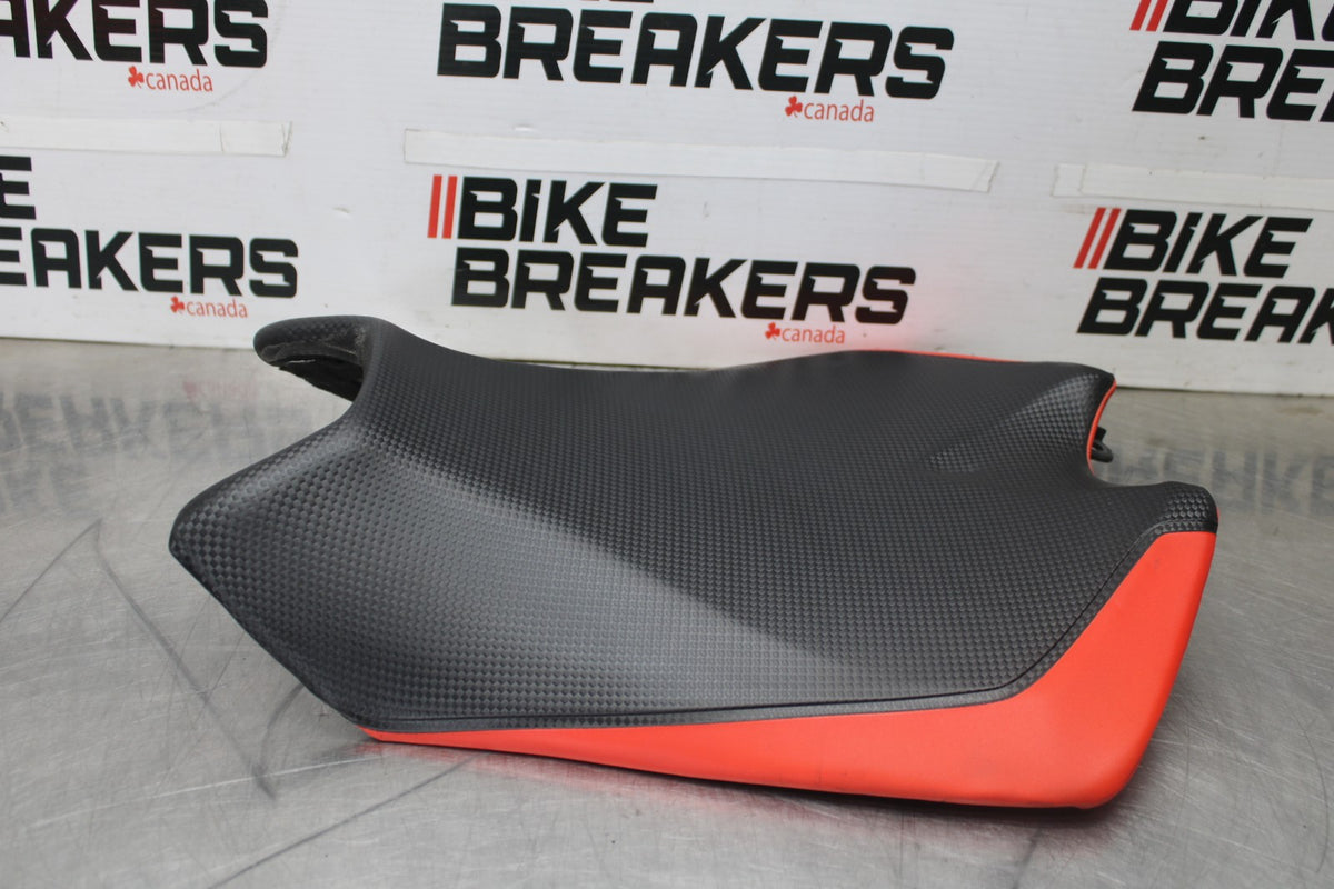 15 APRILIA RSV4 FACTORY APRC ABS FRONT DRIVERS SEAT PAD SADDLE PILLION BB901