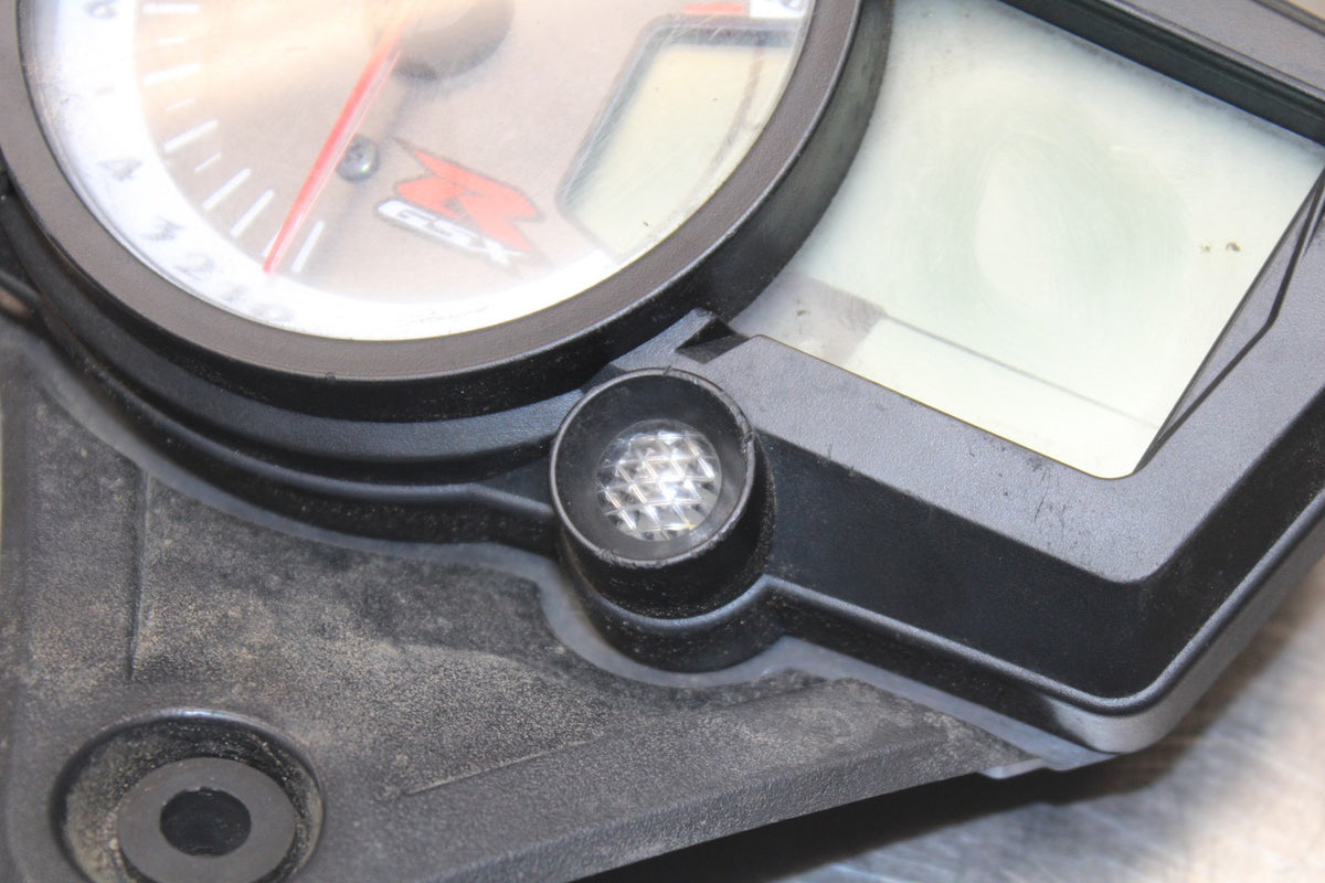 08-10 SUZUKI GSXR 600 SPEEDO GAUGES DISPLAY CLUSTER SPEEDOMETER TACHOMETER BB803