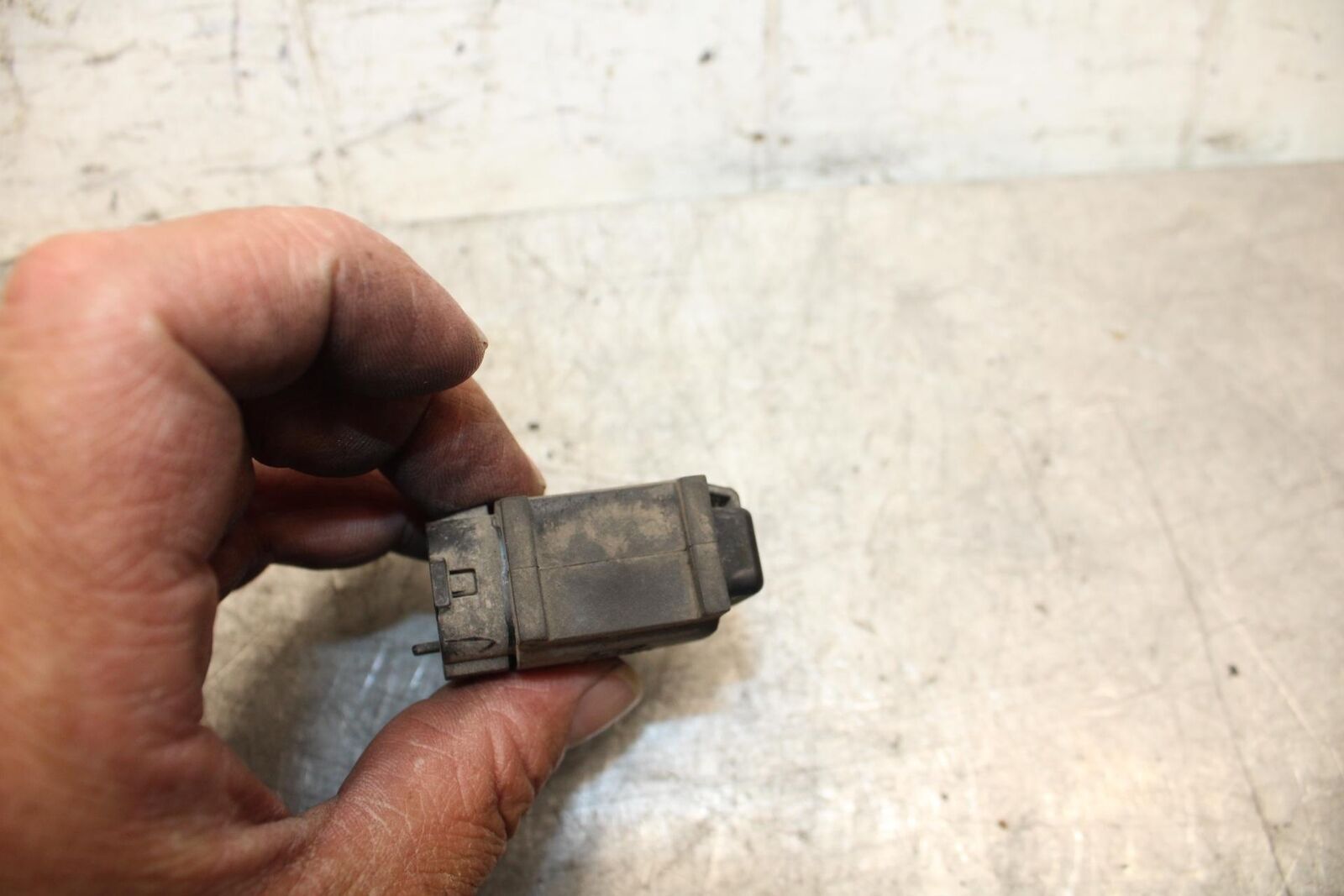 2007 Suzuki GSXR600 TIP OVER BANK ANGLE CRASH SENSOR SWITCH  33960-06G10 BB540