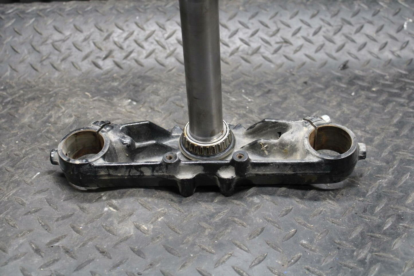 05-06 KAWASAKI VULCAN VN1500 CLASSIC FRONT FORKS CLAMP LOWER TRIPLE TREE BB220