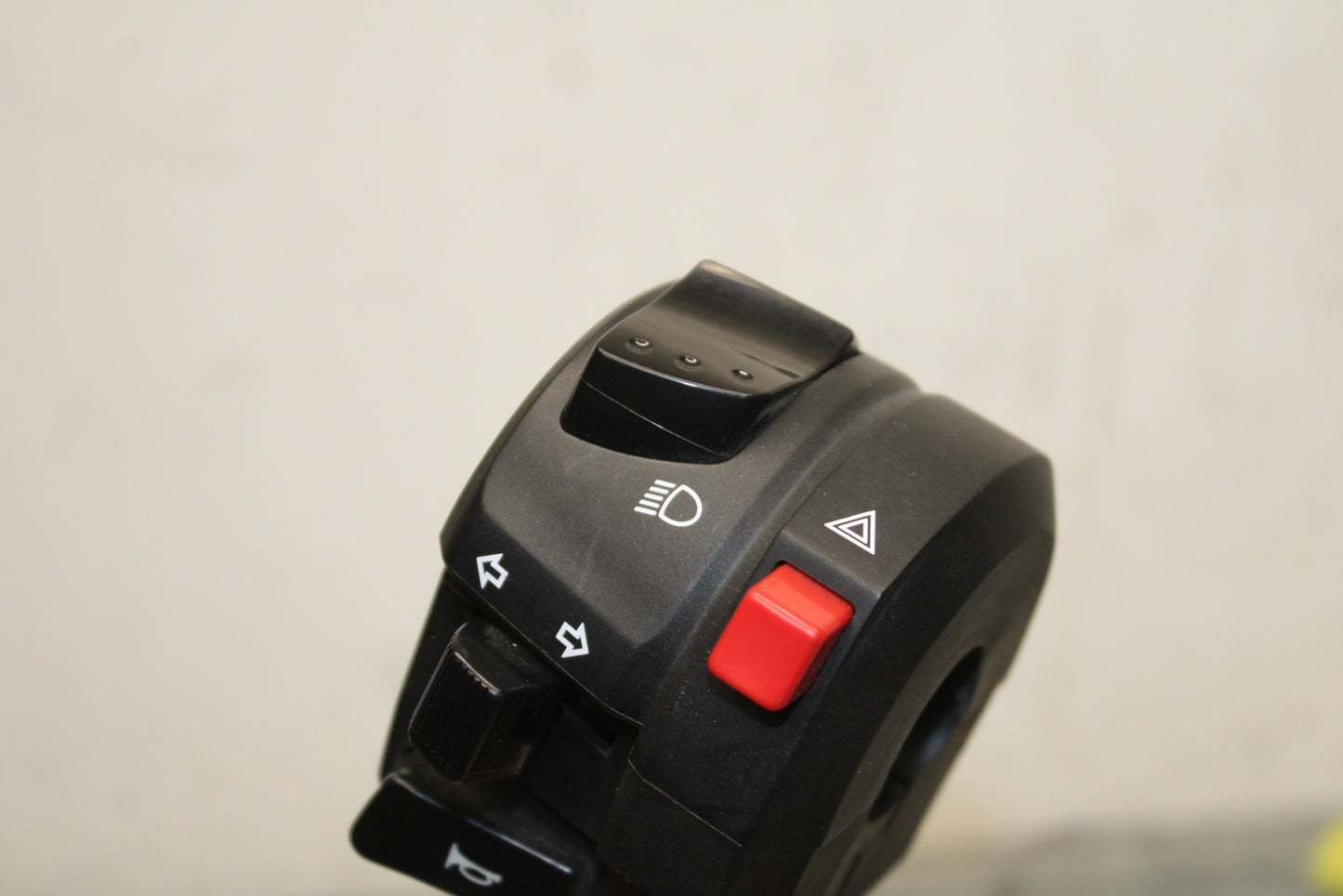 09 SUZUKI GSXR600 LEFT CLIP ON HANDLE HORN SIGNALS SWITCH SWITCHES BB759