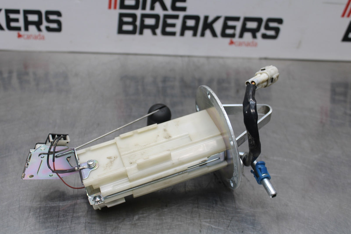 08-10 SUZUKI GSXR 600 FUEL PUMP GAS PETROL SENDER UNIT BB765