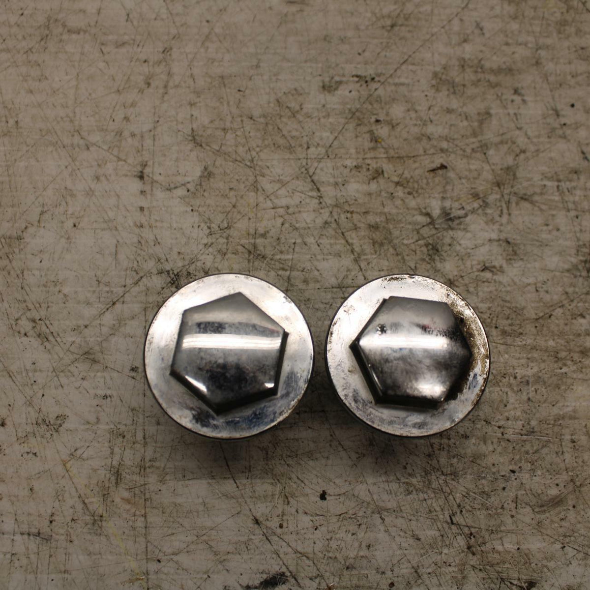 98-04 SUZUKI INTRUDER 1500 VL1500 UPPER FORK NUT COVER BB359