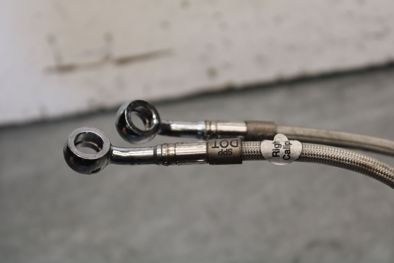 05-06 SUZUKI GSXR1000 AFTERMARKET BRAIDED FRONT BRAKE CALIPER HOSES LINES BB677