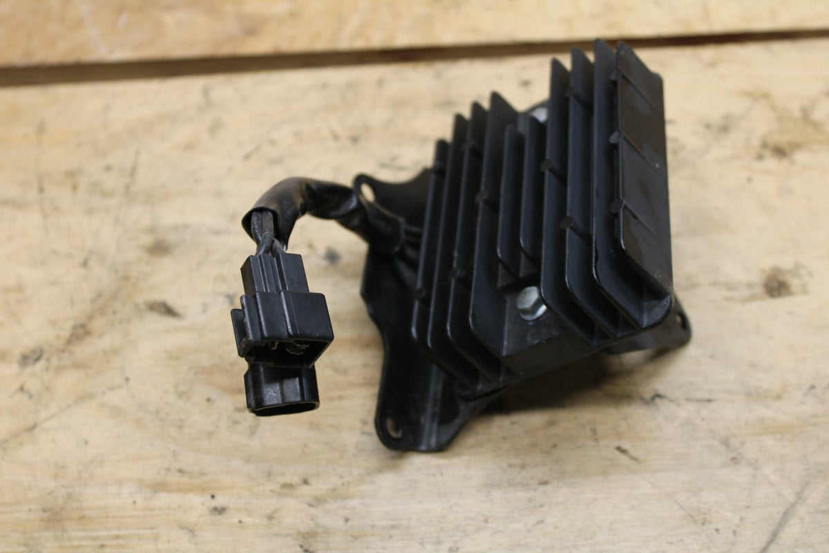 07-12 SUZUKI BANDIT 650S RECTIFIER VOLTAGE REGULATOR BB328